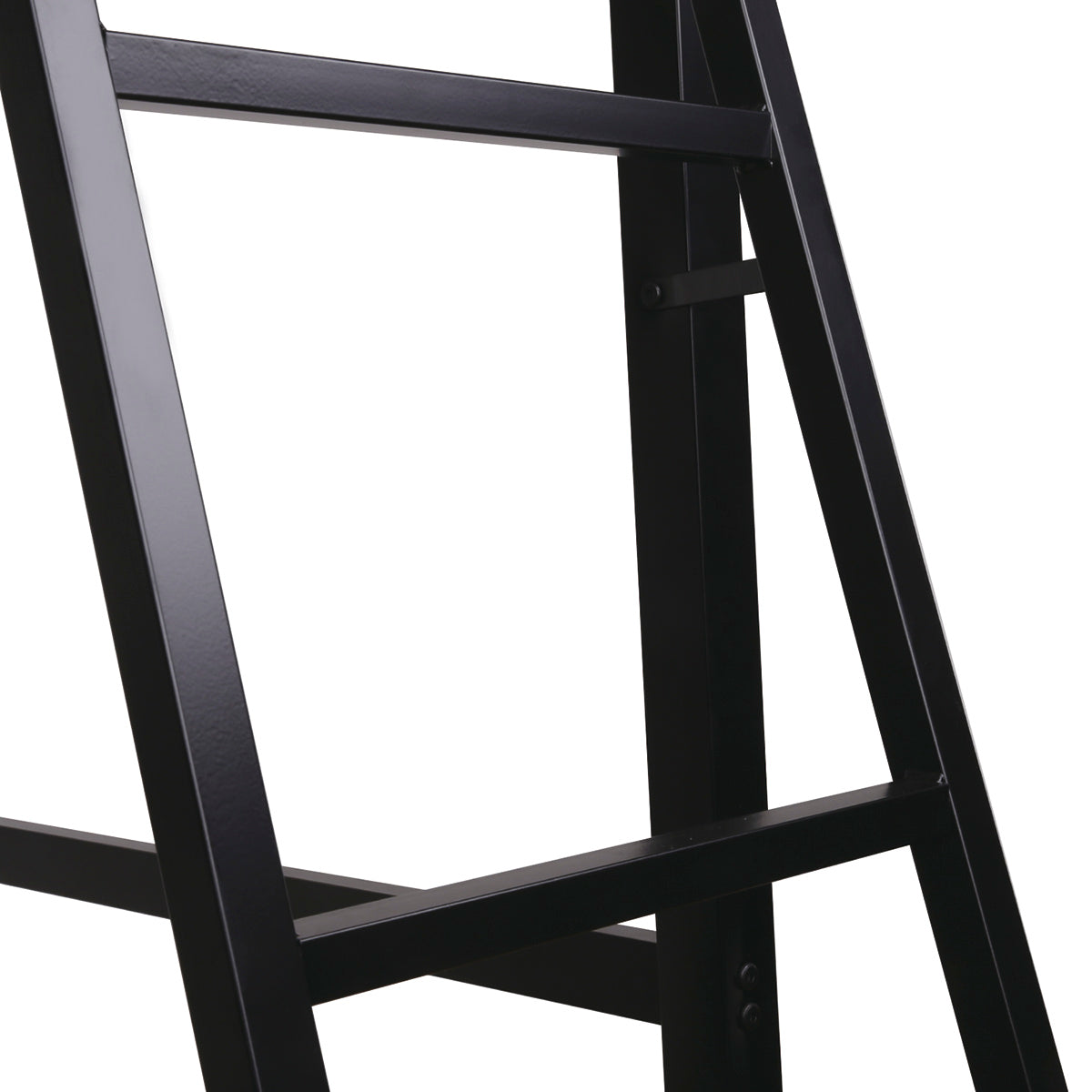 Détail de l’échelle du lit mezzanine DINO avec bureau 90x190 cm en finition mélamine chêne et métal noir